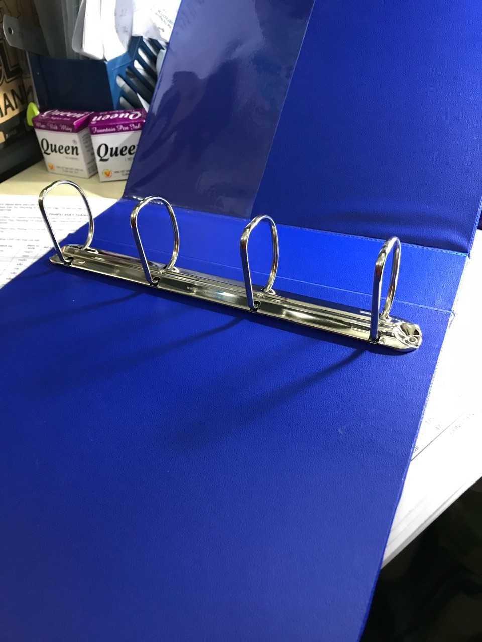 Bìa 4 còng kiếng A4 7cm Bìa 4 còng kiếng A4 7cm