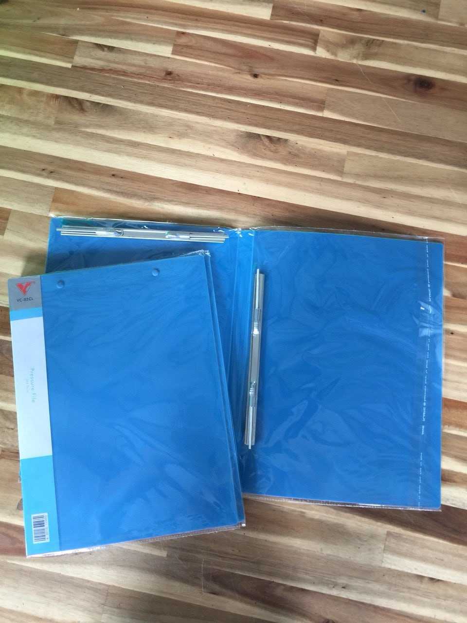 Bìa nhựa 2 lò xo VC A4 Bìa nhựa 2 lò xo VC A4