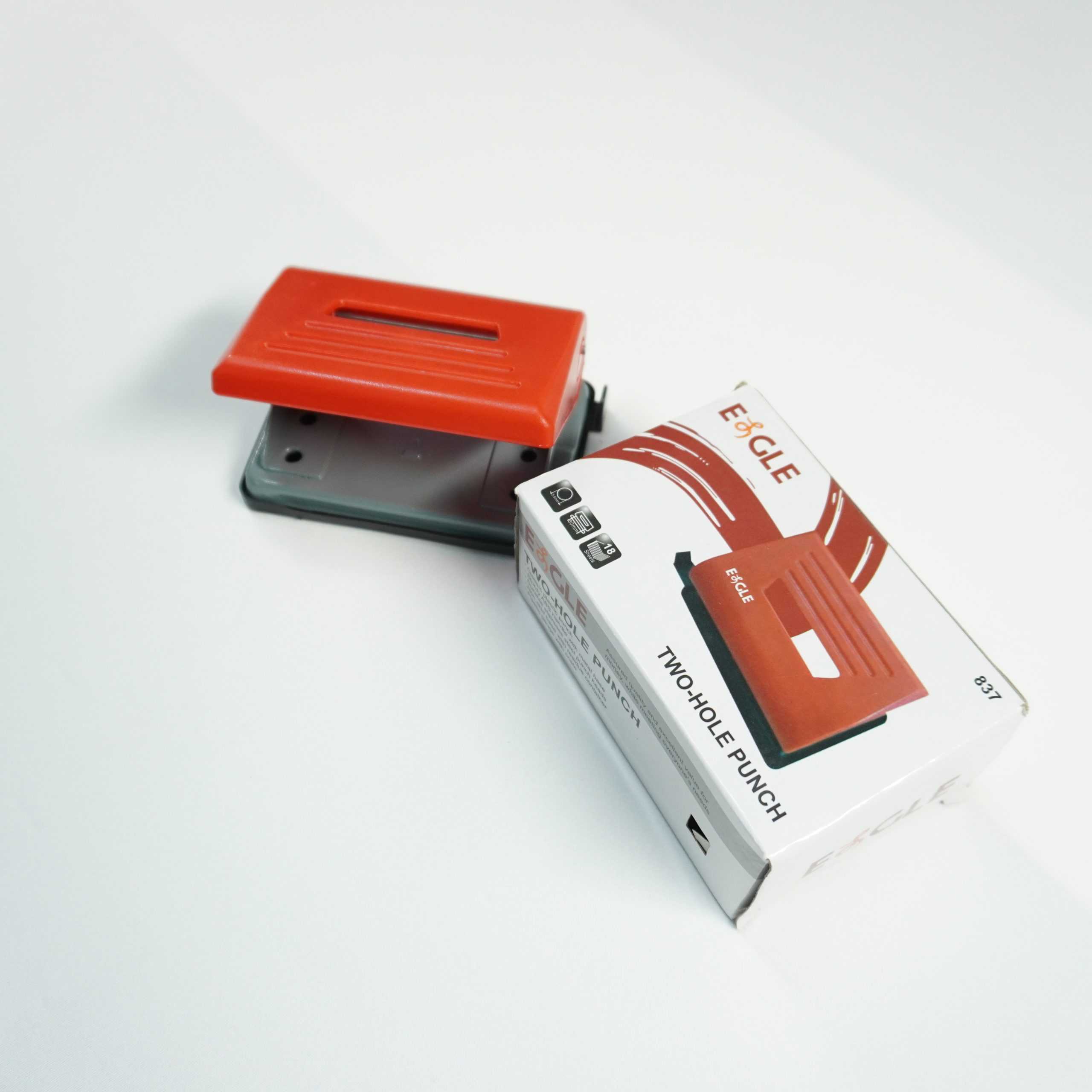 Bấm lỗ Eagle 837 Bấm lỗ Eagle 837