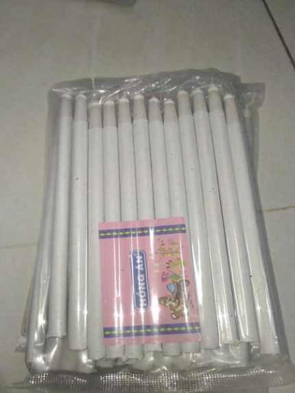 Phấn sáp xé Hồng Ân